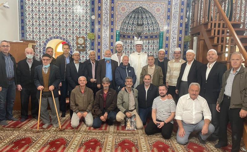 MÜFTÜMÜZ MUSTAFA TRAMPA CUMA NAMAZINI SÜNNE CAMİİ’NDE EDA ETTİ