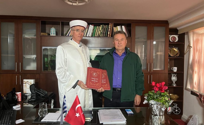 AMERİKA BATI TRAKYA TÜRKLERİ DERNEĞİ BAŞKANI NECATİ AGA İSKEÇE MÜFTÜSÜ MUSTAFA TRAMPA’YA ZİYARET GERÇEKLEŞTİRDİ