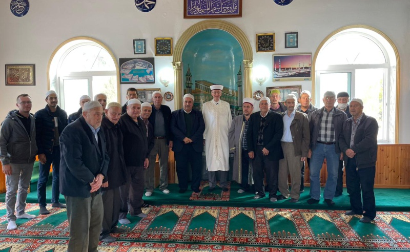 FAZİLETLİ İSKEÇE MÜFTÜSÜ MUSTAFA TRAMPA CUMA NAMAZINI MISVAKLI CAMİİ’NDE EDA ETTİ