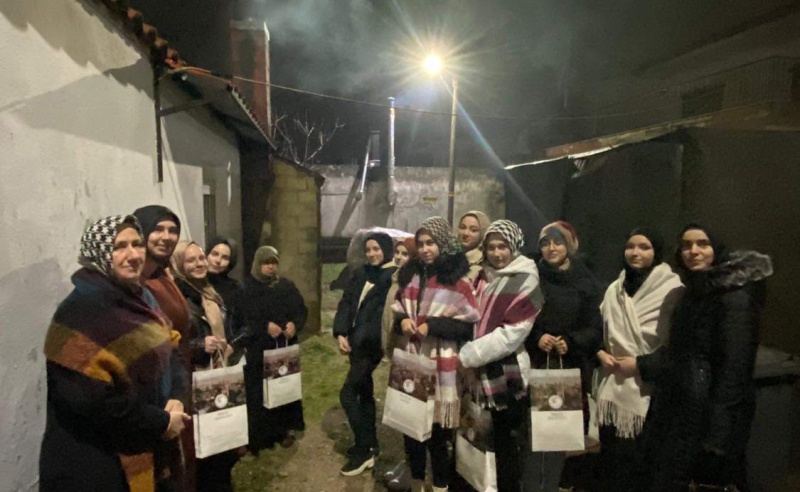 MÜFTÜLÜĞÜMÜZÜN BÜNYESİNDE FAALİYET GÖSTEREN GENÇ MÜFTÜLÜK PAŞEVİK KIZ GRUBU KANDİL ZİYARETLERİNDE BULUNDU