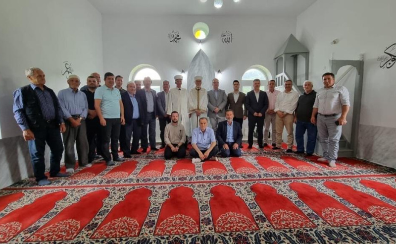 BAŞKONSOLOS AYKUT ÜNAL, BTTADK BAŞKANI VE GÜMÜLCİNE MÜFTÜSÜ İBRAHİM ŞERİF İLE MÜFTÜMÜZ TRAMPA’DAN SALDIRIYA UĞRAYAN ILICA CAMİİ’NE ZİYARET