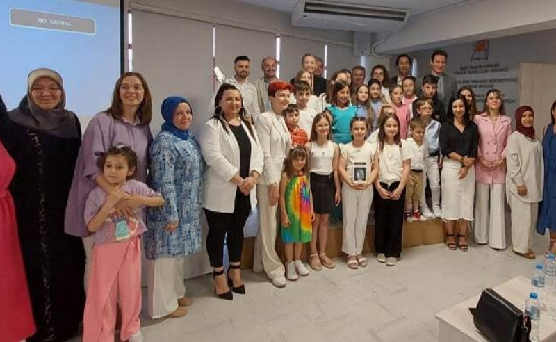 MÜFTÜ YARDIMCILARIMIZ İSKEÇE KÜLTÜR MERKEZİ’NDE DÜZENLENEN “ŞİİR GECESİ VE BABALAR GÜNÜ” ETKİNLİĞİNE KATILDILAR