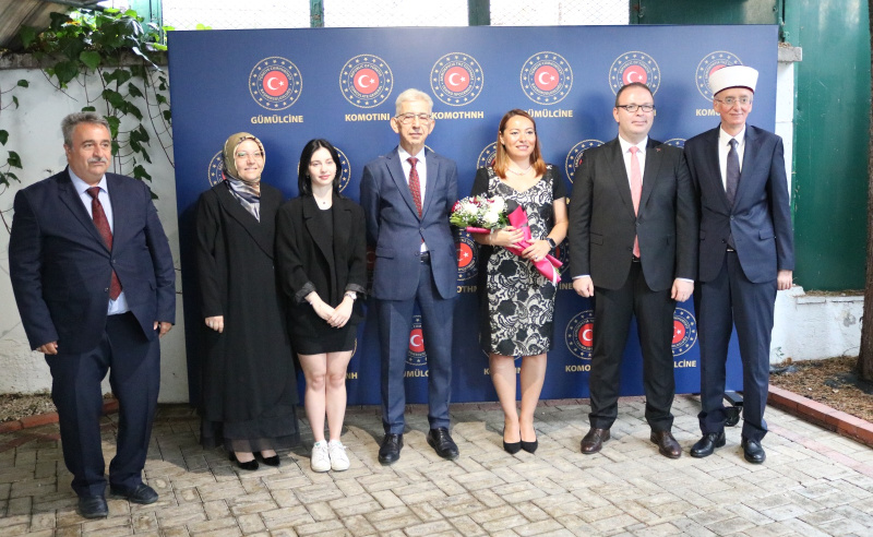 MÜFTÜMÜZ TRAMPA GÜMÜLCİNE BAŞKONSOLOSLUĞU’NDAKİ BAYRAMLAŞMAYA KATILDI