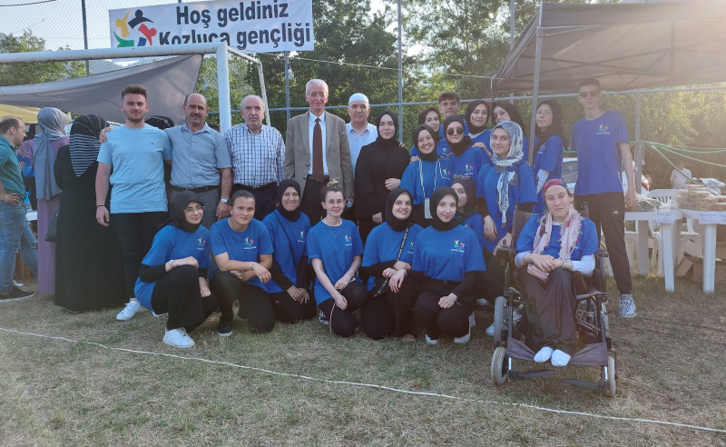 MÜFTÜMÜZ TRAMPA KOZLUCA GENÇLERİNİN DÜZENLEDİKLERİ KERMESE KATILDI