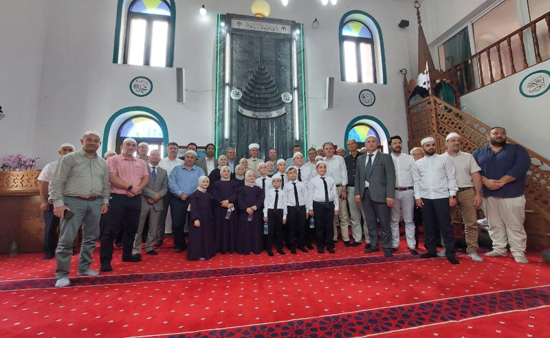 ILICA HATMİ GÖNÜLLERİ FETHETTİ
