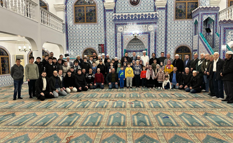 DİNKLER’DE REGAİB KANDİLİ COŞKULU GEÇTİ