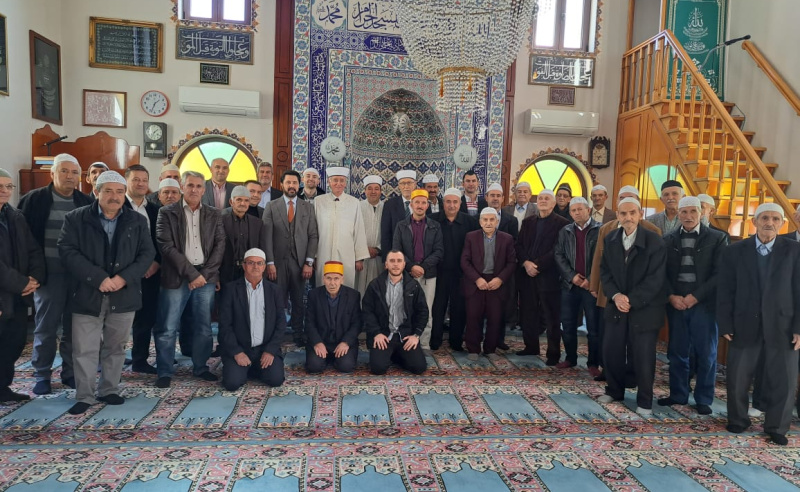 PAŞEVİK’TE CUMA COŞKUSU