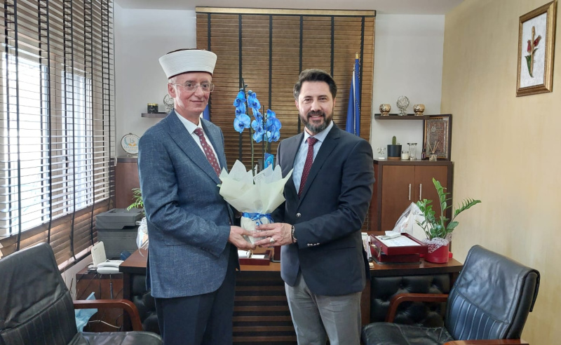 MUSTAFÇOVA BELEDİYESİ’NE NEZAKET ZİYARETİ